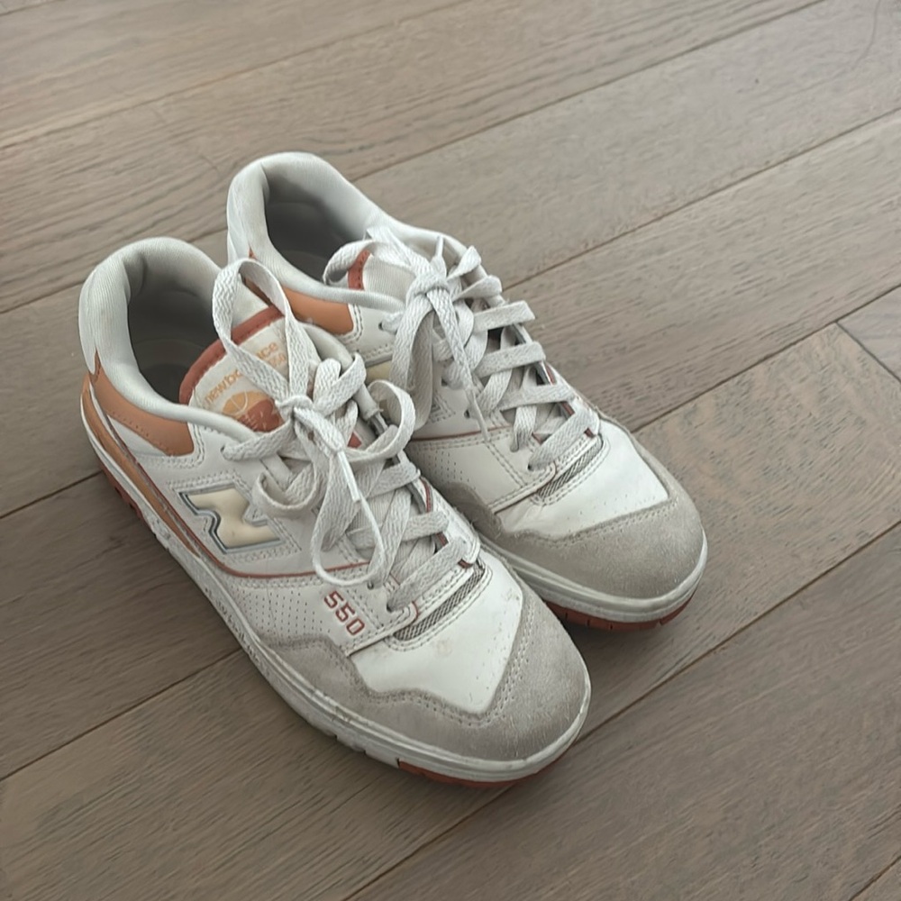 New Balance 550
